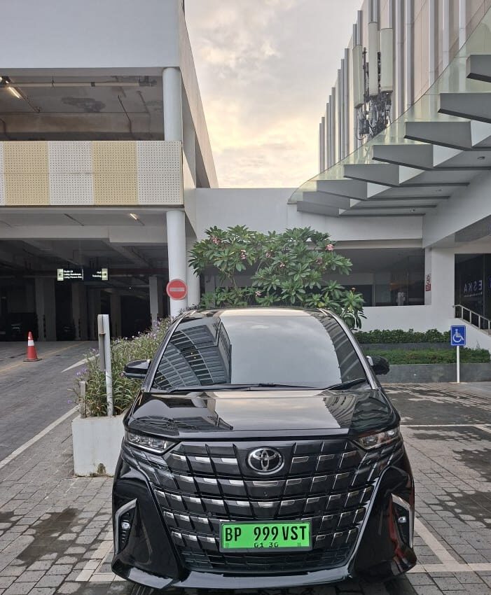 Toyota Alphard Gen 4